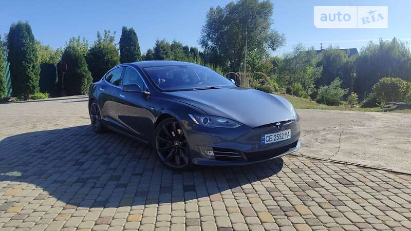 Tesla Model S 2012