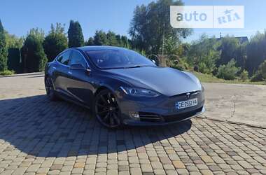 Лифтбек Tesla Model S 2012 в 