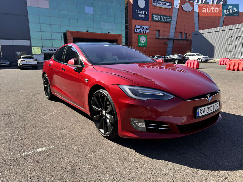 Tesla Model S 2017