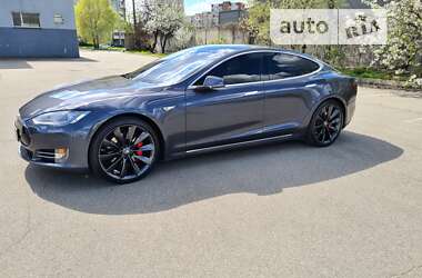 Ліфтбек Tesla Model S 2014 в Києві