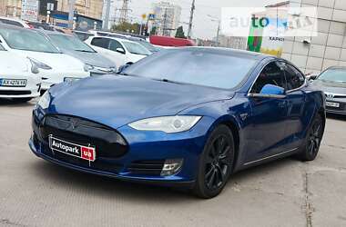 Лифтбек Tesla Model S 2015 в Харькове