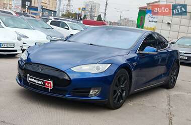 Лифтбек Tesla Model S 2015 в Харькове