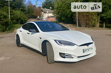 Ліфтбек Tesla Model S 2014 в Житомирі