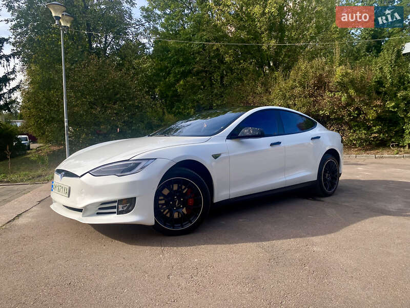 Ліфтбек Tesla Model S 2014 в Житомирі