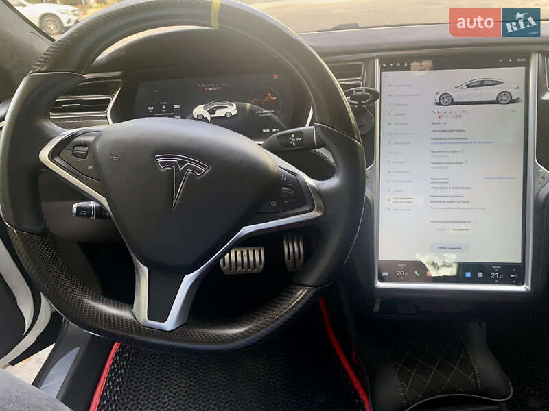 Ліфтбек Tesla Model S 2014 в Житомирі