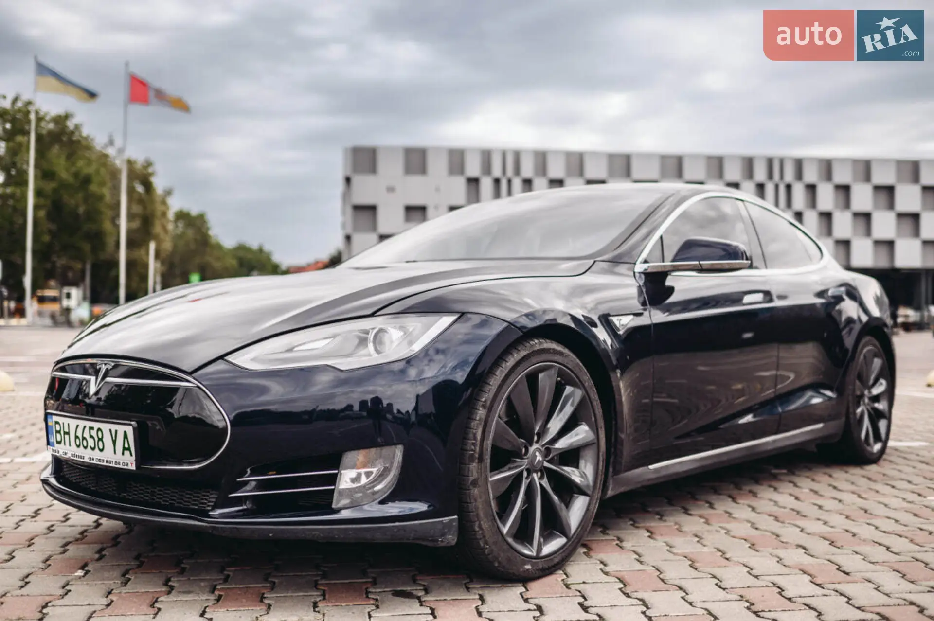 2013 Tesla Model S - мініатюра 2