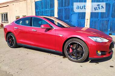 Лифтбек Tesla Model S 2014 в Киеве