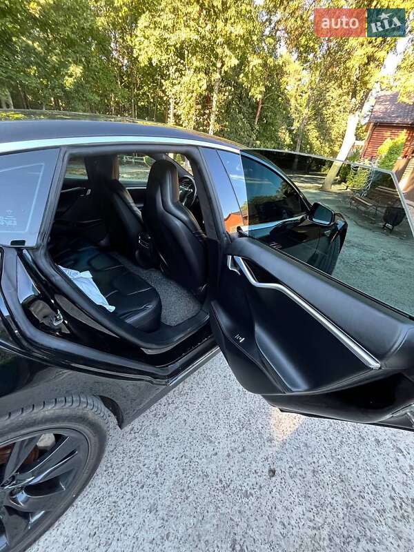 Лифтбек Tesla Model S 2016 в Сарнах фото 11 Лифтбек Tesla Model S 2016 в Сарнах