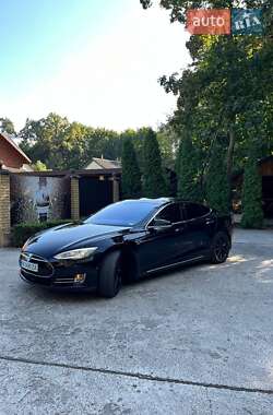 Лифтбек Tesla Model S 2016 в Сарнах фото 7 Лифтбек Tesla Model S 2016 в Сарнах