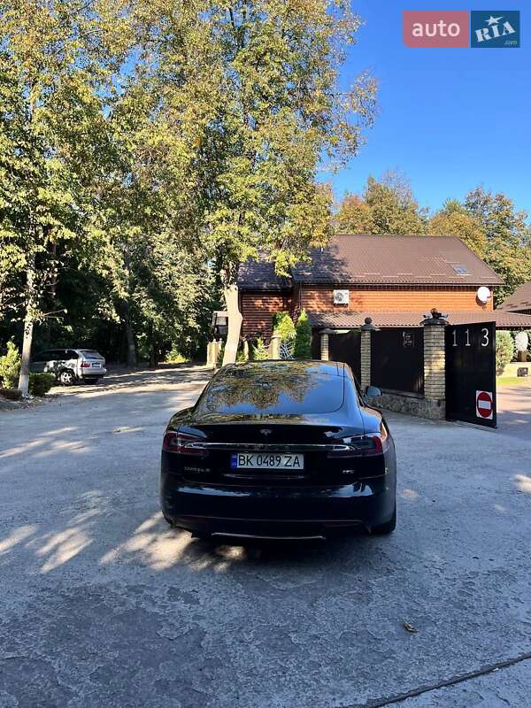 Лифтбек Tesla Model S 2016 в Сарнах фото 8 Лифтбек Tesla Model S 2016 в Сарнах