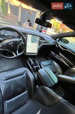 Лифтбек Tesla Model S 2016 в Сарнах