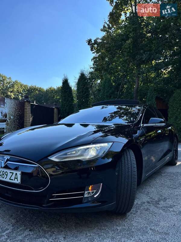 Лифтбек Tesla Model S 2016 в Сарнах фото 33 Лифтбек Tesla Model S 2016 в Сарнах