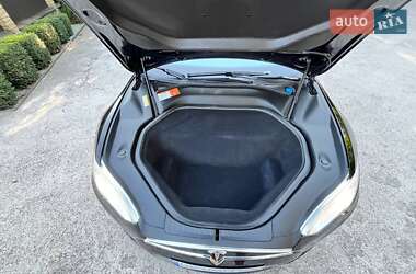 Лифтбек Tesla Model S 2016 в Сарнах фото 38 Лифтбек Tesla Model S 2016 в Сарнах
