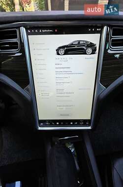 Лифтбек Tesla Model S 2016 в Сарнах