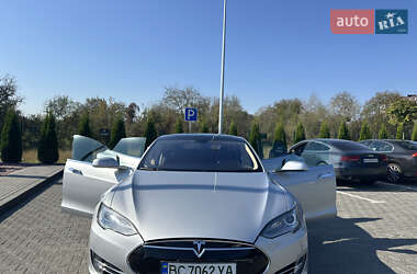 Лифтбек Tesla Model S 2013 в Стрые