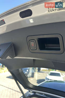 Лифтбек Tesla Model S 2013 в Стрые