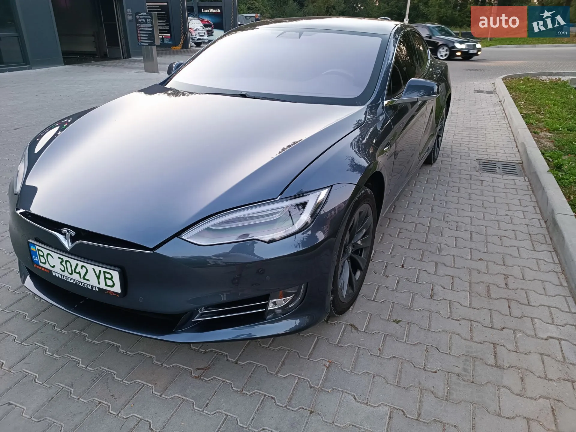 2019 Tesla Model S - мініатюра 9