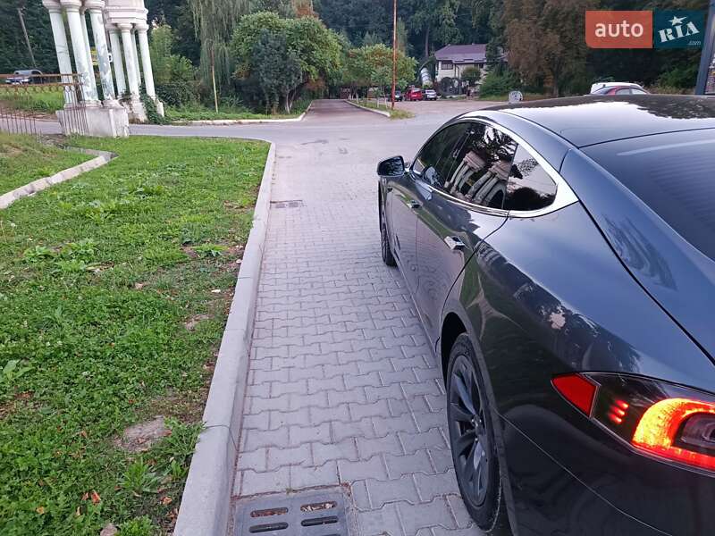 Ліфтбек Tesla Model S 2019 в Трускавці фото 6 Ліфтбек Tesla Model S 2019 в Трускавці
