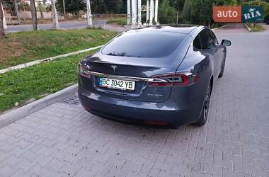 Лифтбек Tesla Model S 2019 в Трускавце
