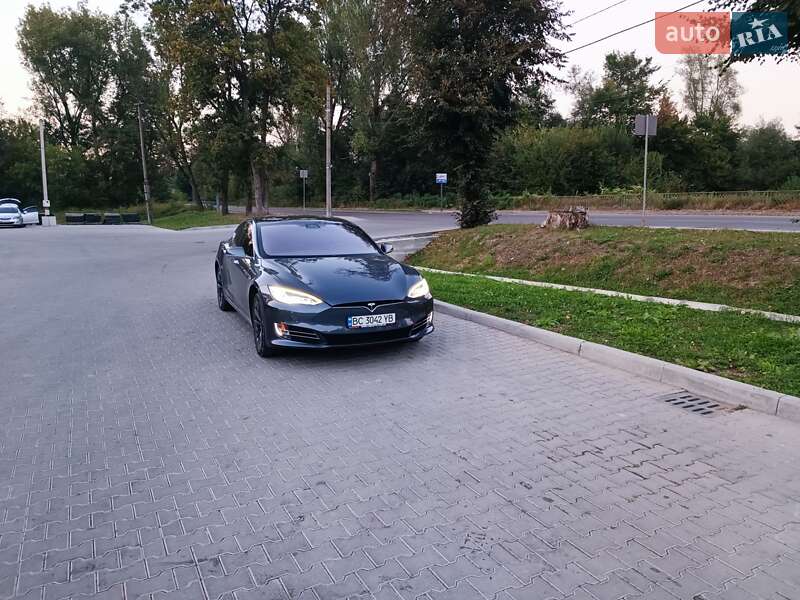 Ліфтбек Tesla Model S 2019 в Трускавці фото 21 Ліфтбек Tesla Model S 2019 в Трускавці