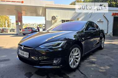 Ліфтбек Tesla Model S 2017 в Вінниці