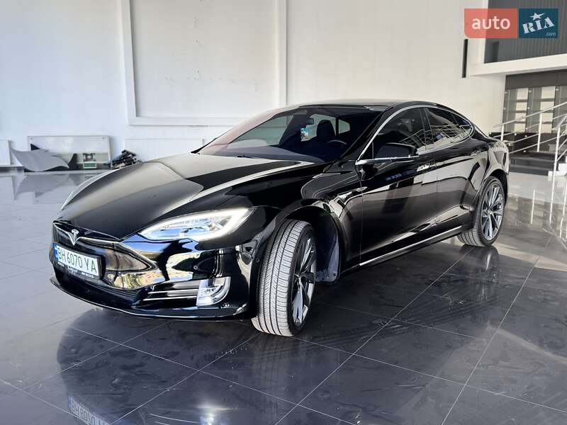 Лифтбек Tesla Model S 2020 в Одессе