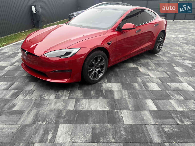 Лифтбек Tesla Model S 2021 в Житомире