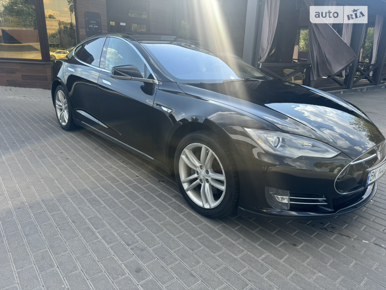 2015 Tesla Model S - мініатюра 11