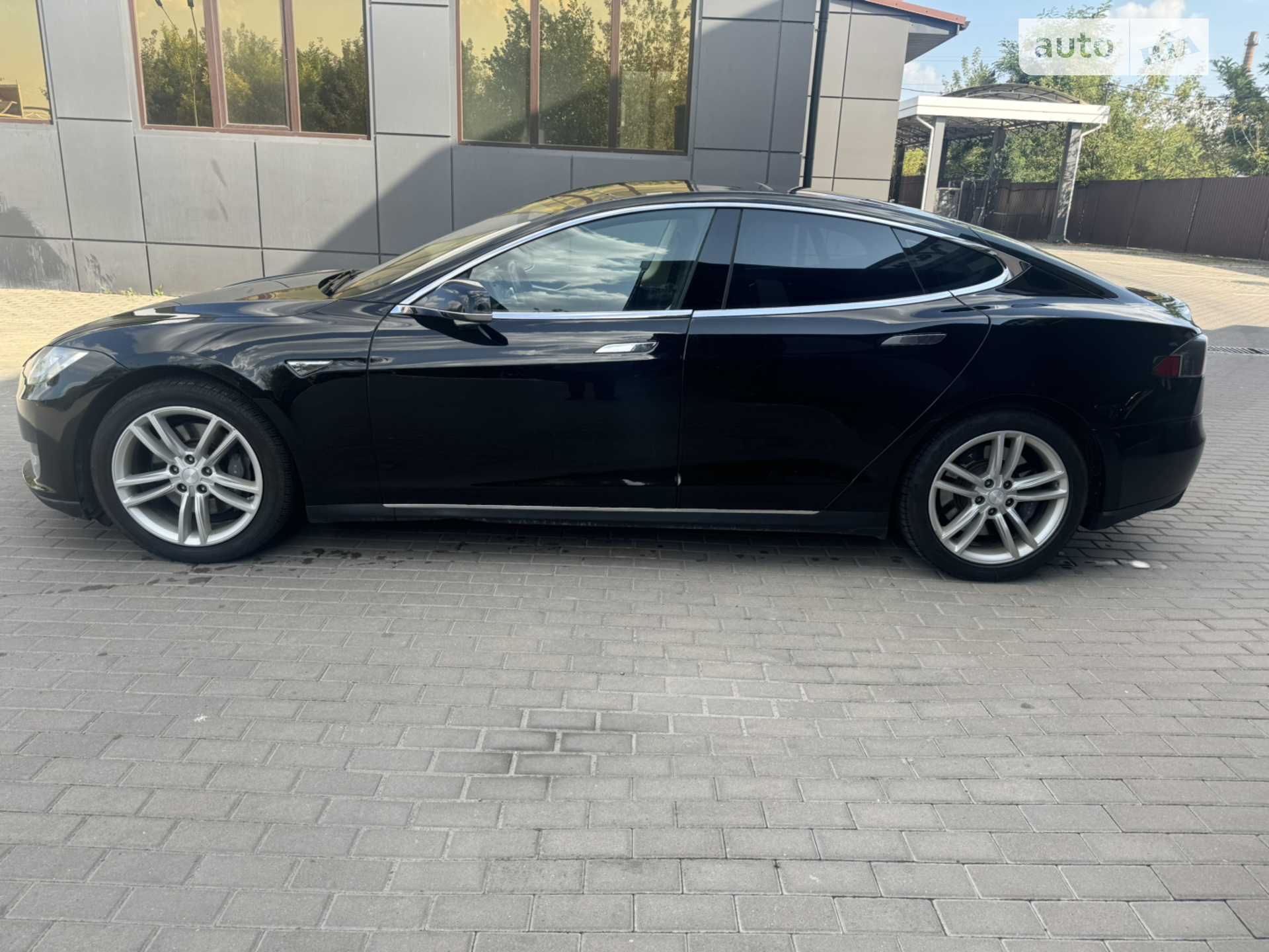 2014 Tesla Model S - мініатюра 11