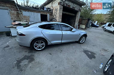 Лифтбек Tesla Model S 2014 в Запорожье