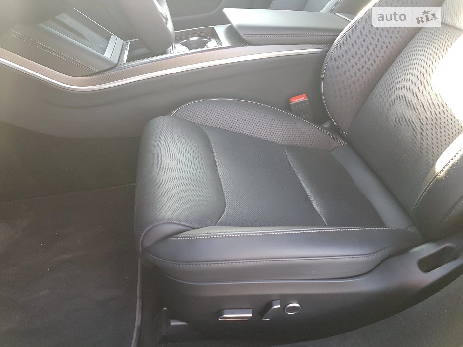 2022 Tesla Model S - мініатюра 20