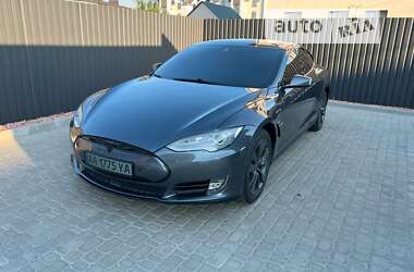 Лифтбек Tesla Model S 2015 в Софиевской Борщаговке