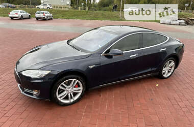 Лифтбек Tesla Model S 2014 в Луцке