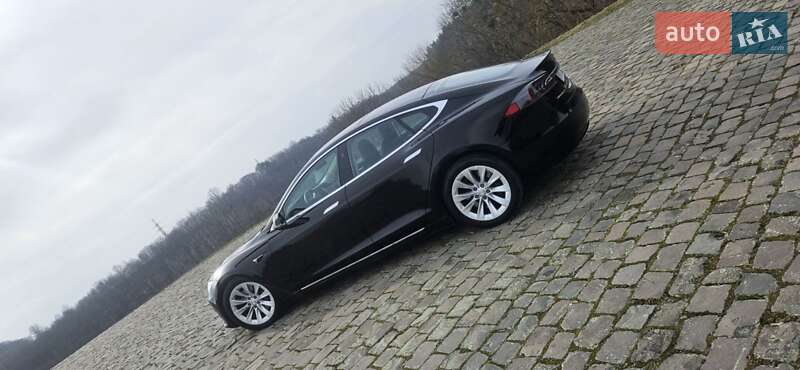 Ліфтбек Tesla Model S 2016 в Києві фото 6 Ліфтбек Tesla Model S 2016 в Києві