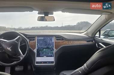 Ліфтбек Tesla Model S 2016 в Києві