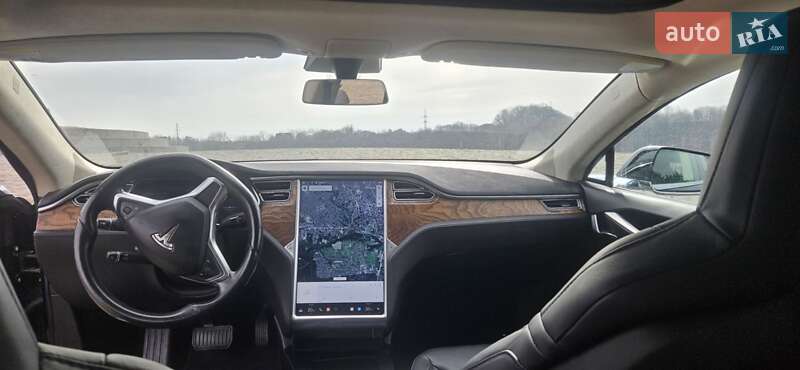 Лифтбек Tesla Model S 2016 в Житомире