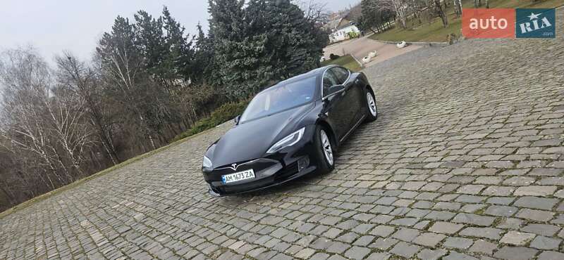 Ліфтбек Tesla Model S 2016 в Києві фото 5 Ліфтбек Tesla Model S 2016 в Києві