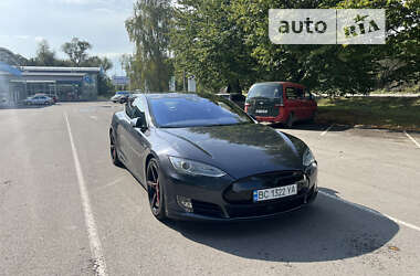 Ліфтбек Tesla Model S 2015 в Івано-Франківську