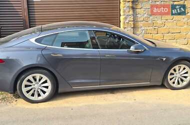 Лифтбек Tesla Model S 2017 в Одессе