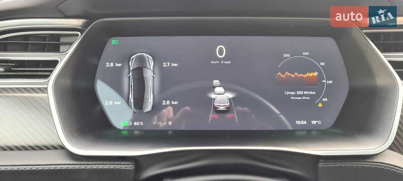 Ліфтбек Tesla Model S 2017 в Одесі