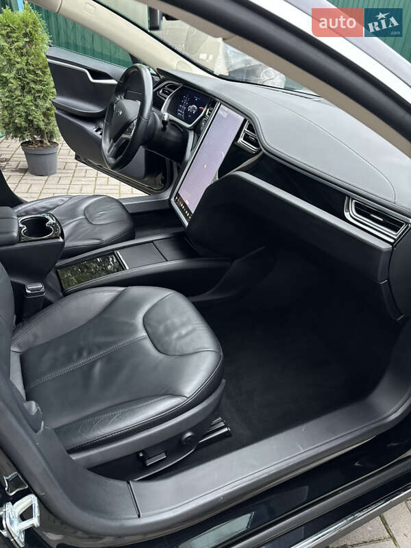 Лифтбек Tesla Model S 2013 в Красилове