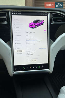 Лифтбек Tesla Model S 2017 в Рогатине