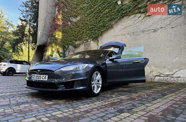 Лифтбек Tesla Model S 2015 в 