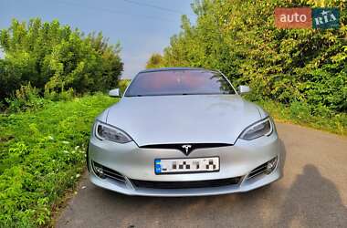 Ліфтбек Tesla Model S 2018 в 