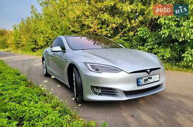 Ліфтбек Tesla Model S 2018 в 