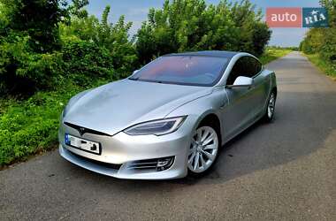 Ліфтбек Tesla Model S 2018 в 