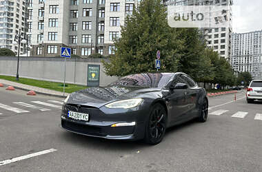 Лифтбек Tesla Model S 2021 в Киеве