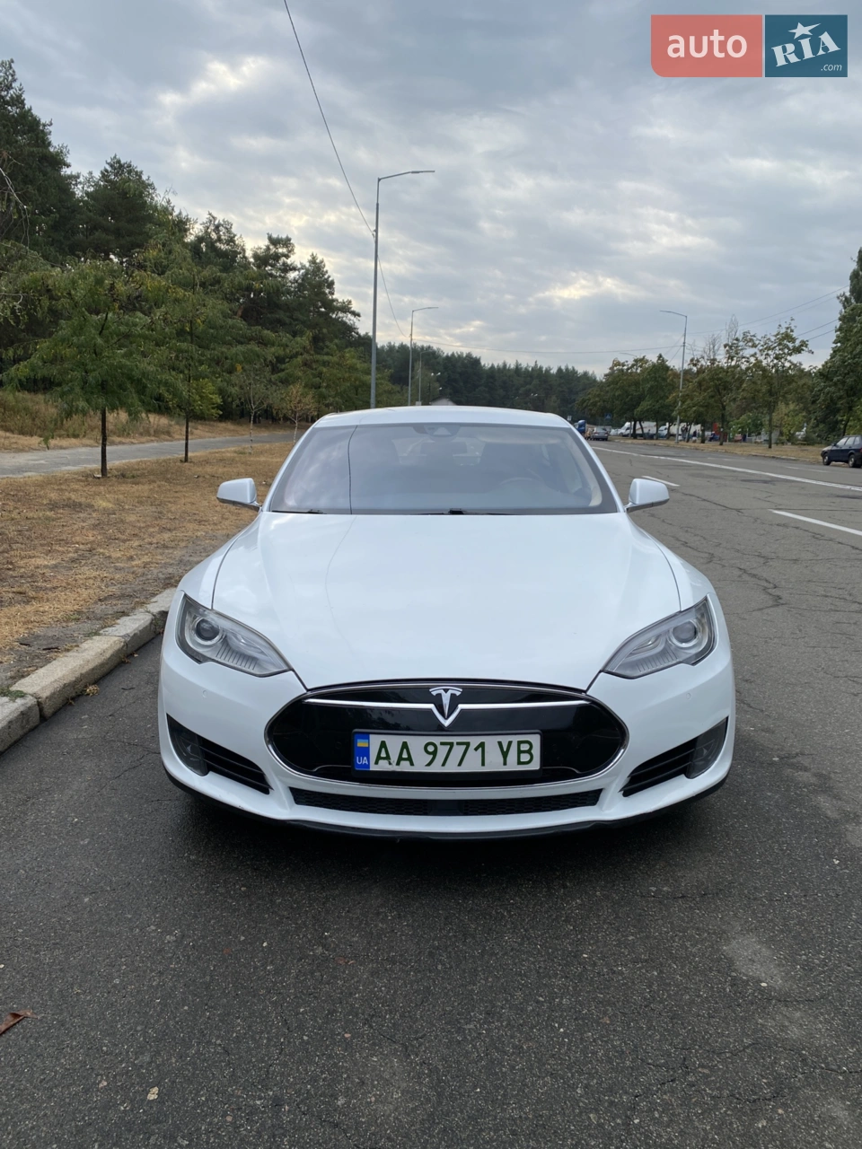 2015 Tesla Model S - мініатюра 15