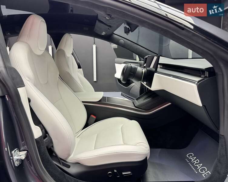 Лифтбек Tesla Model S 2021 в Киеве