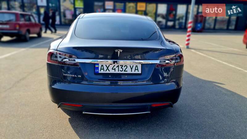 Лифтбек Tesla Model S 2015 в Харькове фото 6 Лифтбек Tesla Model S 2015 в Харькове